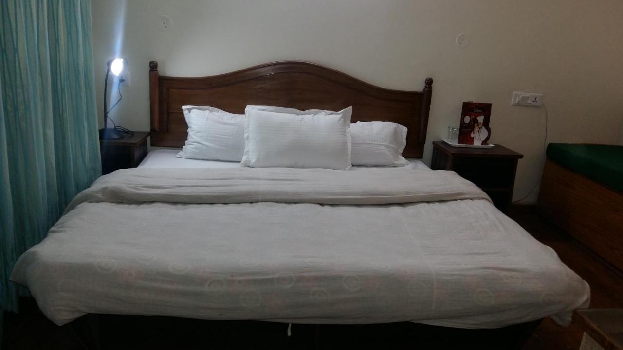 Hotel Le Talbot Shimla Exterior photo
